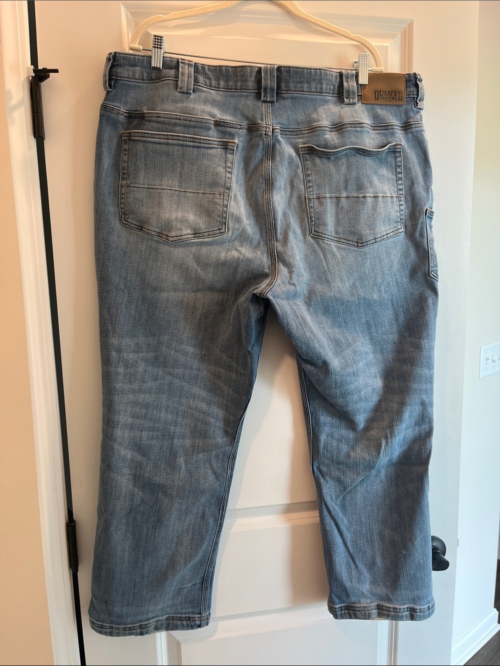 Duluth Trading Co Light Wash Men's Relaxed Jeans